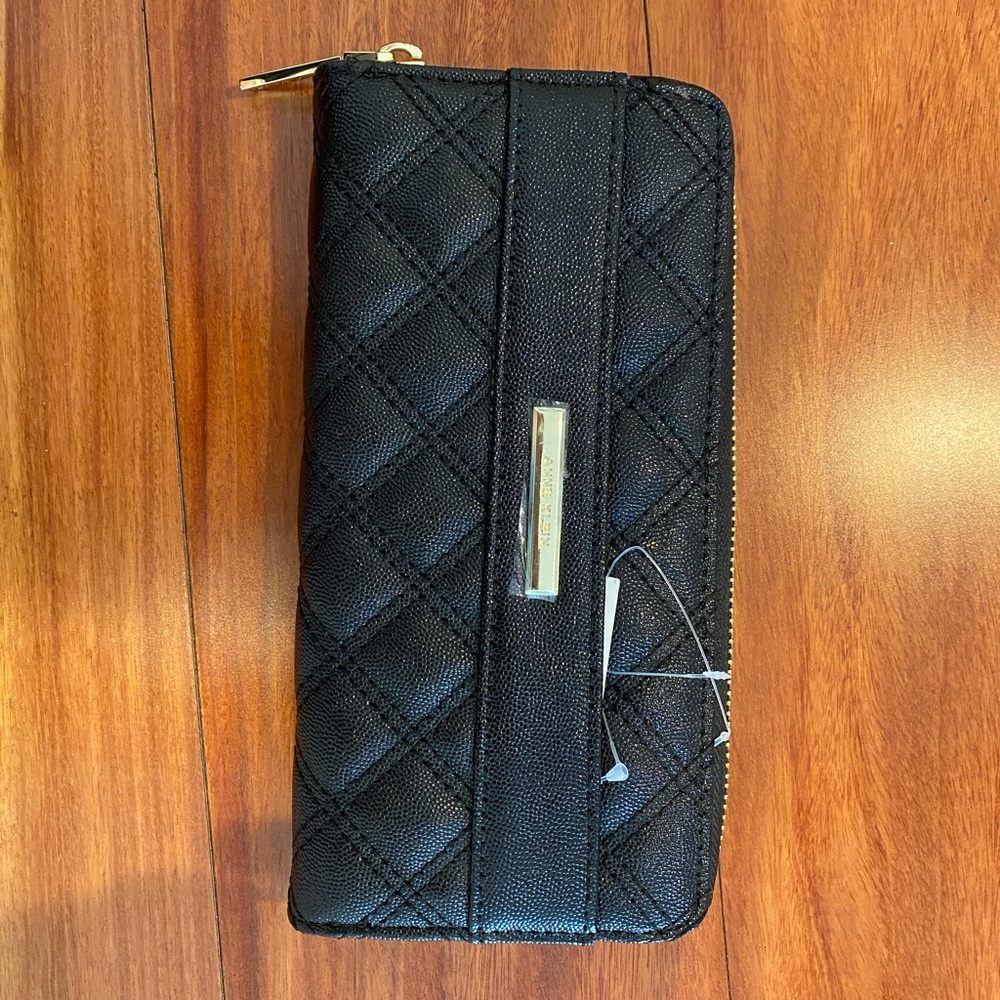Women’s Wallet Clutch